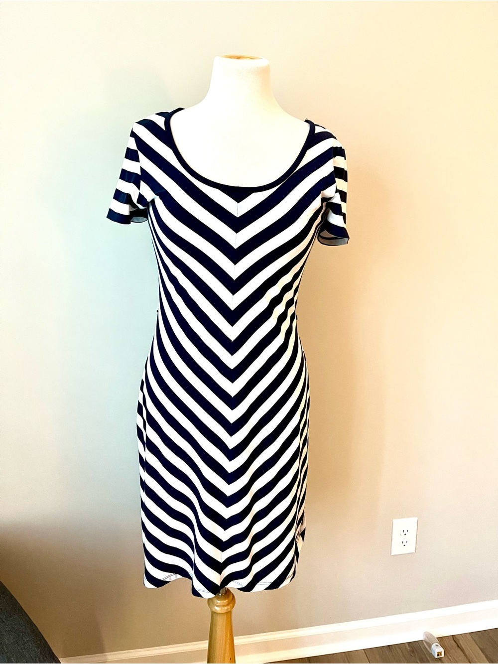 Navy and White Chevron Short-Sleeve Sheath Dress, Cotton Stretch, Med